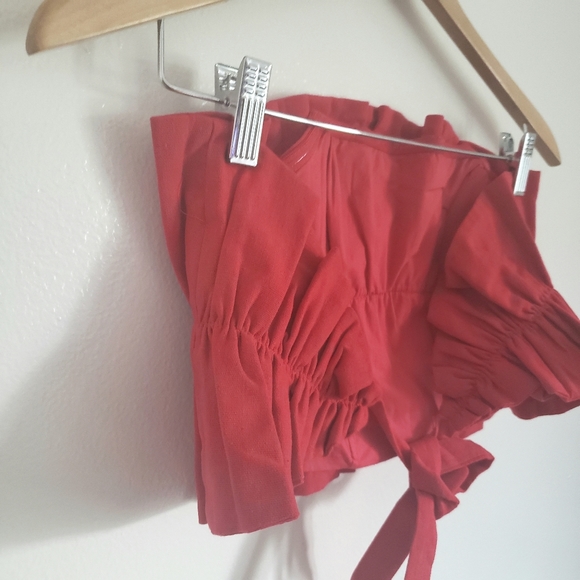 Selfie Leslie Thea Ruffle Linen Tie Back Crop Top Red Size USA Small - Picture 6 of 15
